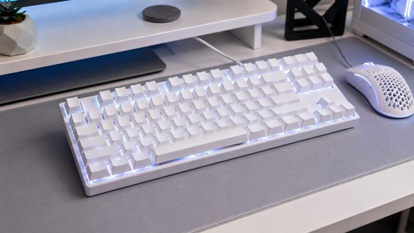 Meilleurs claviers gamers blancs : alliez style et efficacité